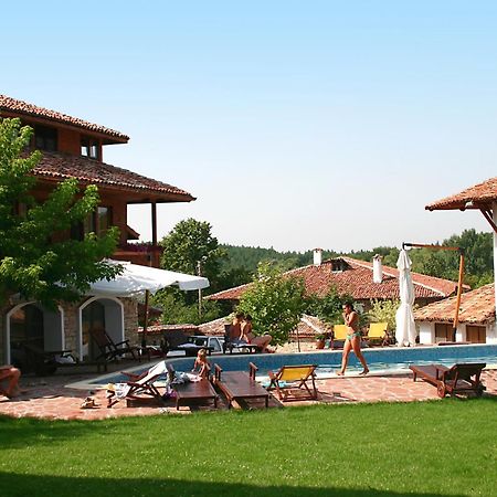 Hotel Izvora - Garden Retreat Arbanassi Exterior foto