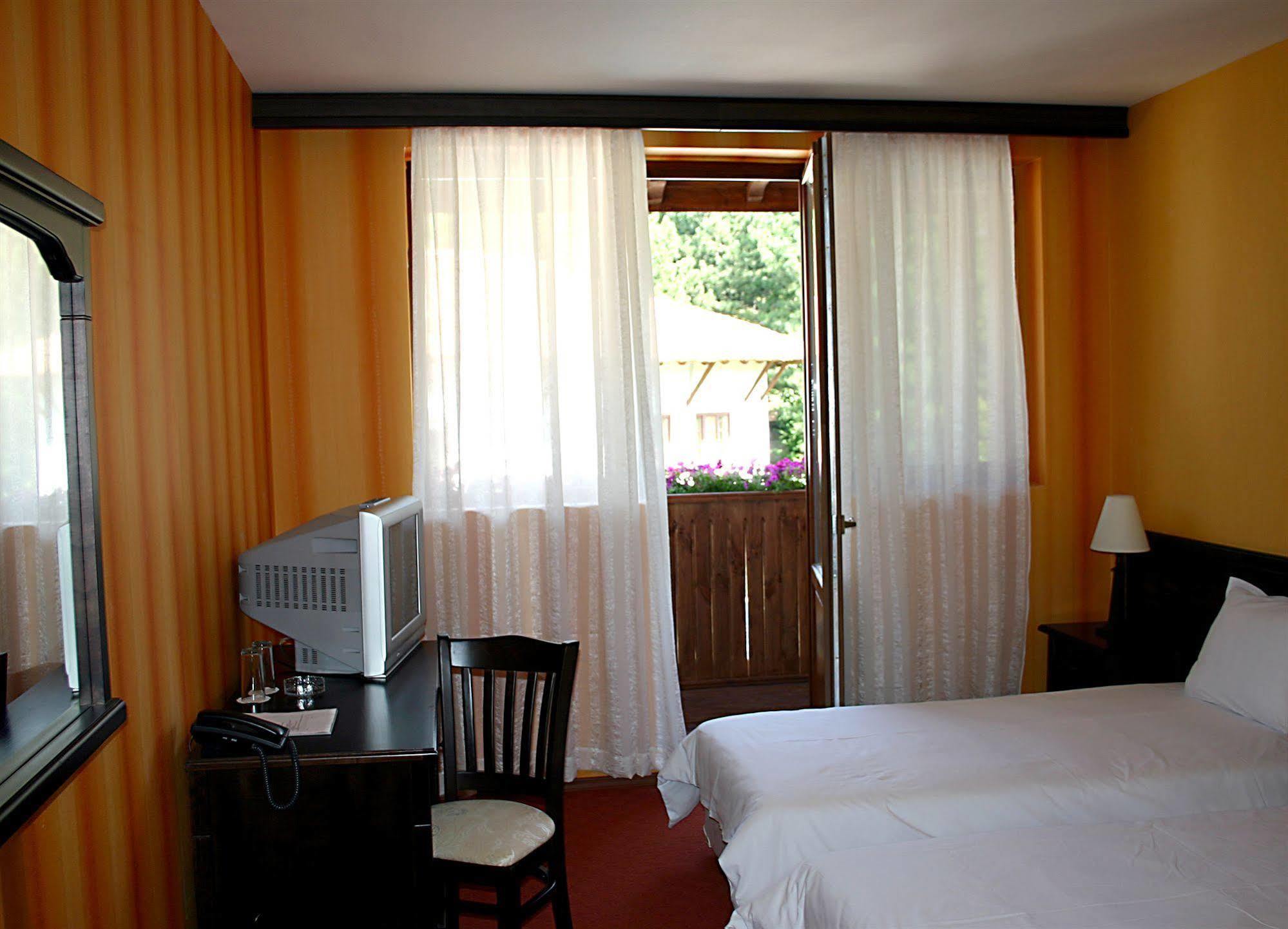 Hotel Izvora - Garden Retreat Arbanassi Exterior foto