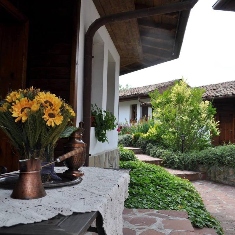Hotel Izvora - Garden Retreat Arbanassi Exterior foto
